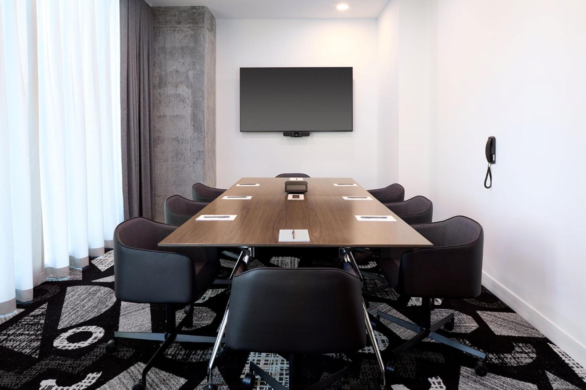 Courtyard By Marriott Montreal Laval Hotel Екстериор снимка